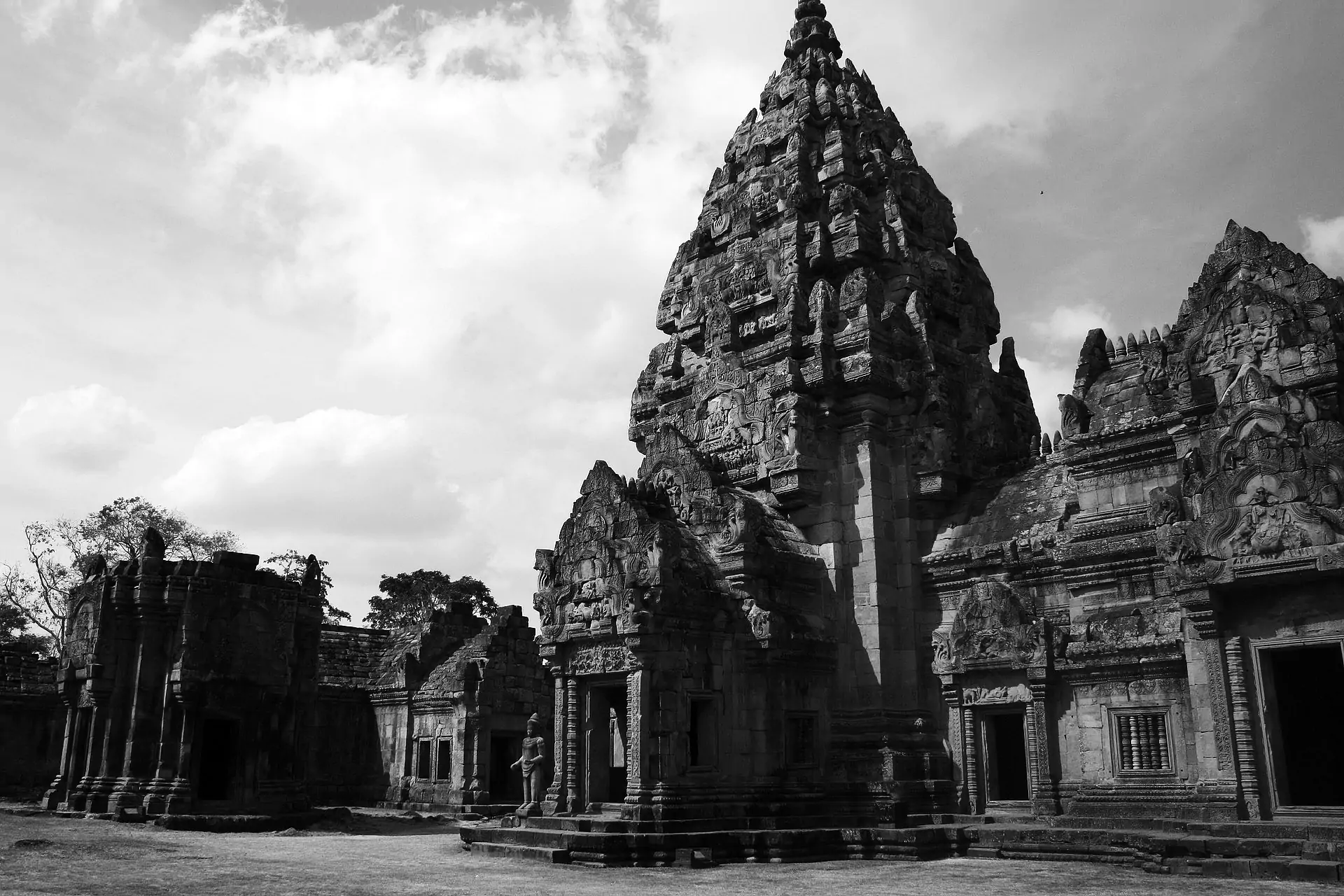 Phanom Rung Historical Park — Khmer temple on volcanic summit