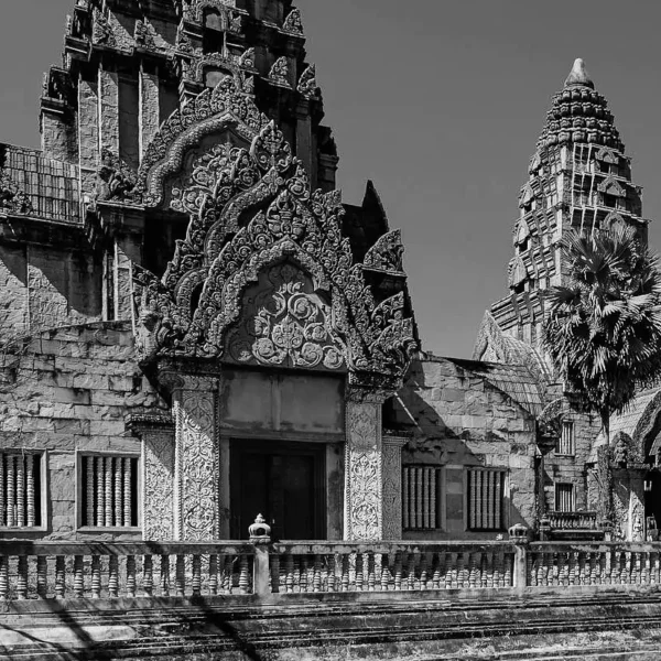 slide-buriram-prasart-bw-68d93eb56a94c