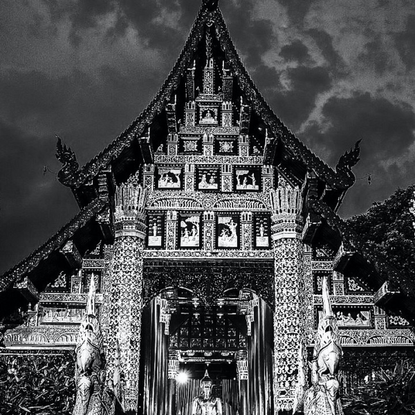 beautiful Lok Moli temple in chiang mai