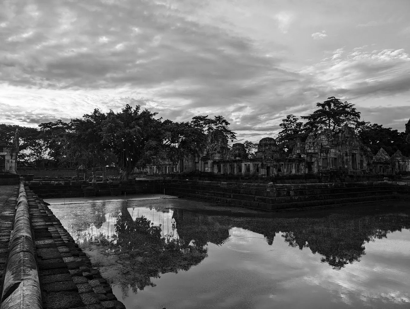 Prasart Muang Tam